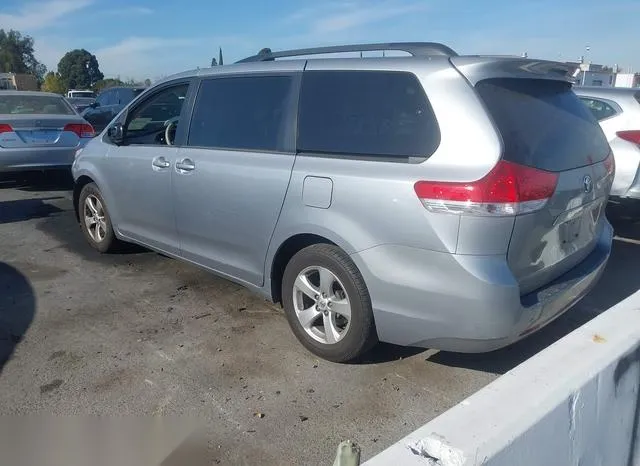 5TDKK3DC8DS348334 2013 2013 Toyota Sienna- Le V6 8 Passenger 3