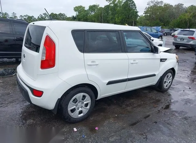 KNDJT2A52D7777276 2013 2013 KIA Soul 4