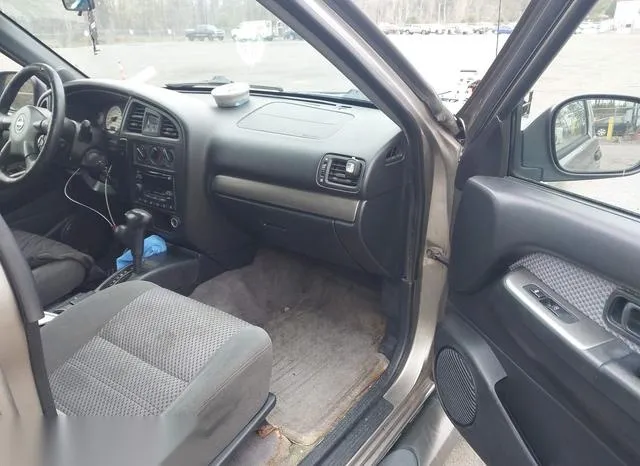 JN8DR09Y54W914753 2004 2004 Nissan Pathfinder- SE 5