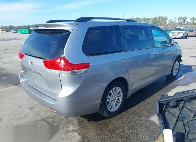 5TDYK3DC8CS229160 2012 2012 Toyota Sienna- Xle V6 8 Passenger 4