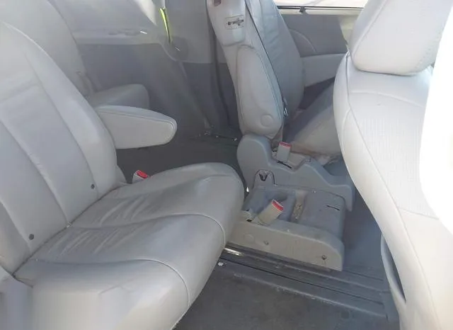 5TDYK3DC8CS229160 2012 2012 Toyota Sienna- Xle V6 8 Passenger 8