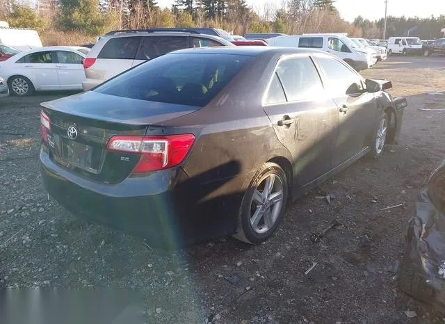 4T1BF1FK2EU825958 2014 2014 Toyota Camry- SE 4