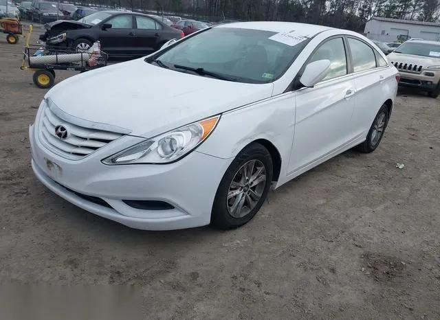 5NPEB4AC8DH712376 2013 2013 Hyundai Sonata- Gls 2