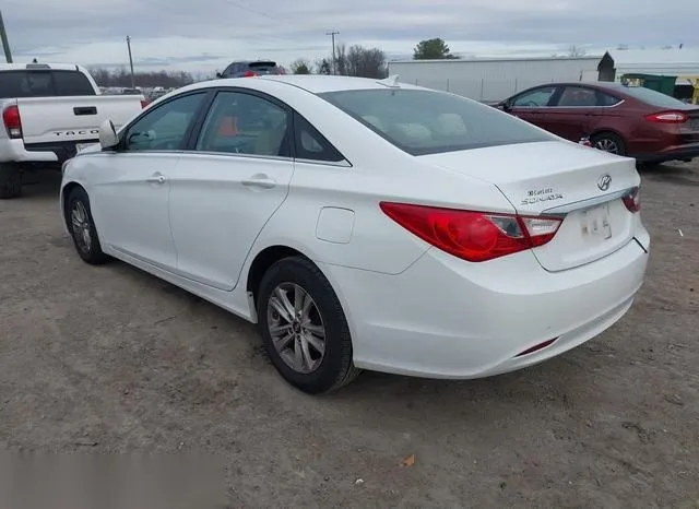 5NPEB4AC8DH712376 2013 2013 Hyundai Sonata- Gls 3