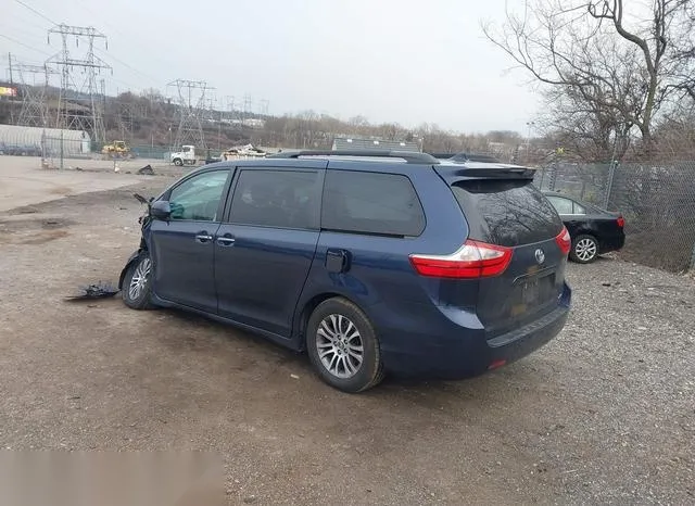 5TDYZ3DC2KS020717 2019 2019 Toyota Sienna- Xle 8 Passenger 3