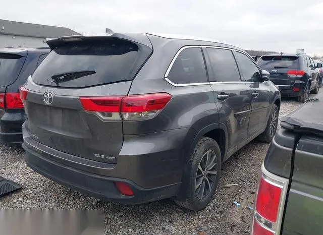 5TDJZRFH5HS440414 2017 2017 Toyota Highlander- Xle 4