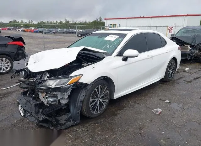 4T1B11HK8JU617623 2018 2018 Toyota Camry- SE 2