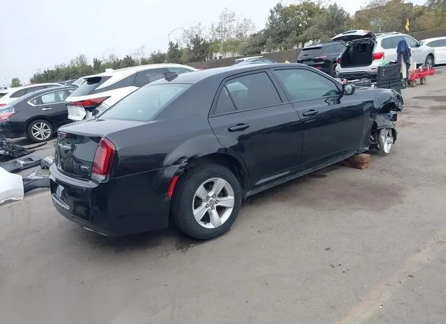 2C3CCAAG6KH602135 2019 2019 Chrysler 300- Touring 4