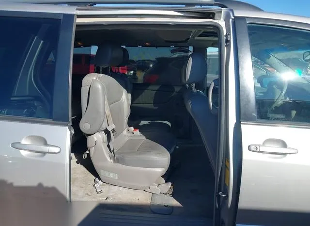 5TDBA22C45S049313 2005 2005 Toyota Sienna- Xle 8