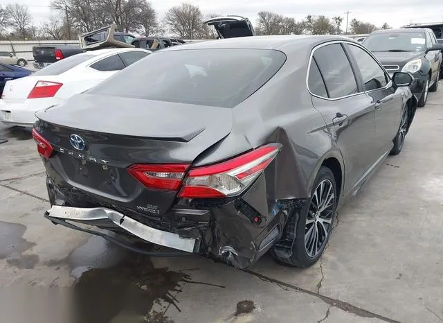 4T1B21HK2JU001817 2018 2018 Toyota Camry- Hybrid SE 4