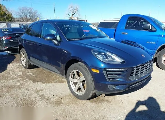 WP1AA2A5XHLB07458 2017 2017 Porsche Macan 1