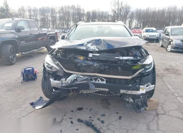 SJKCH5CR6KA007218 2019 2019 Infiniti QX30- Luxe 6