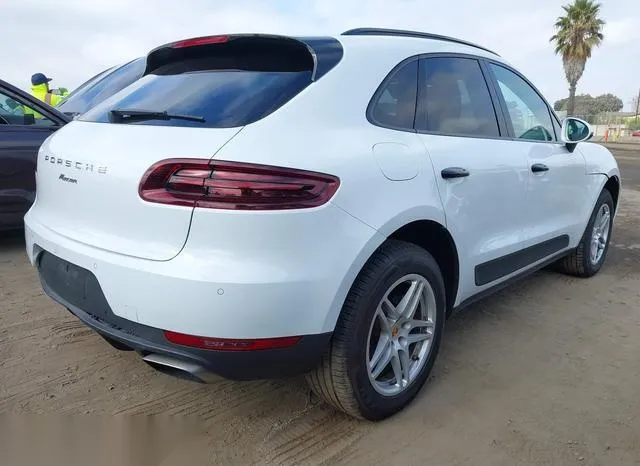 WP1AA2A58JLB23812 2018 2018 Porsche Macan 4