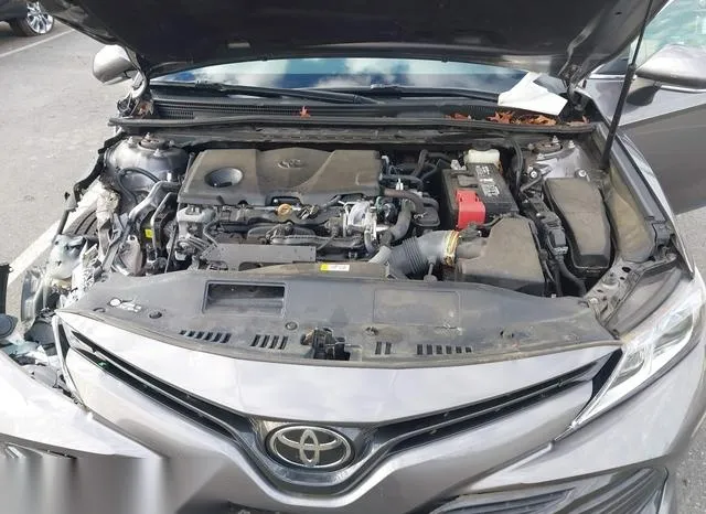 4T1B11HK8JU046828 2018 2018 Toyota Camry- LE 10