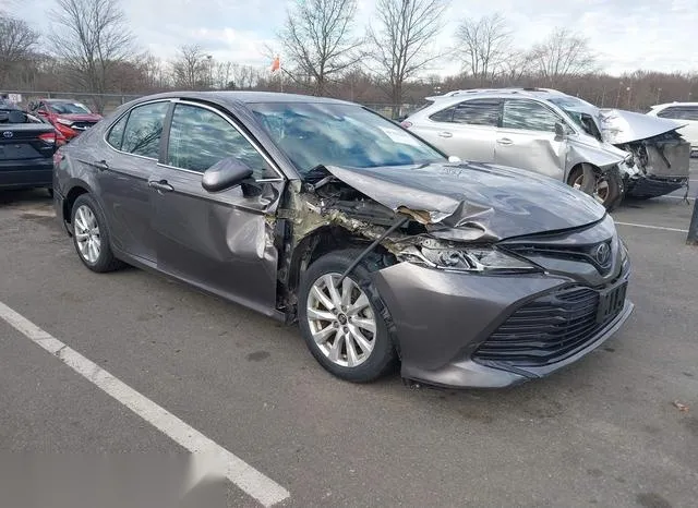 4T1B11HK8JU046828 2018 2018 Toyota Camry- LE 6