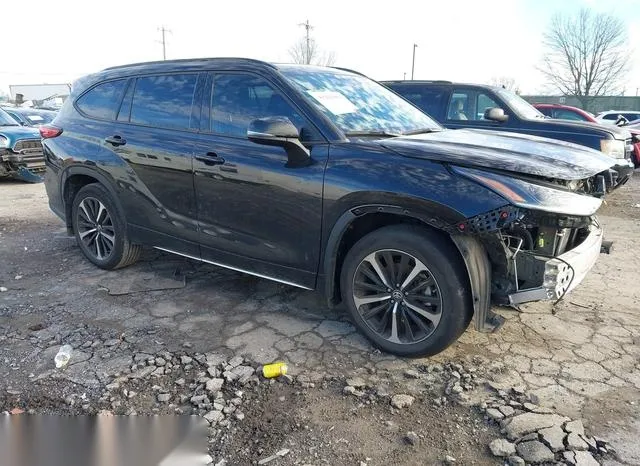 5TDLZRBH3MS121456 2021 2021 Toyota Highlander- Xse 1