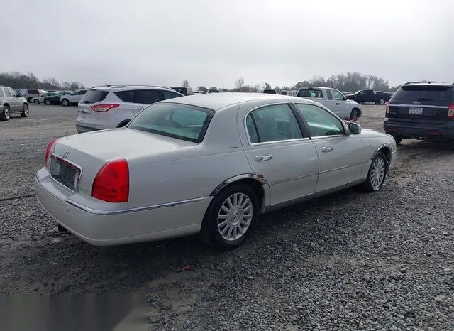 1LNHM83W24Y614203 2004 2004 Lincoln Town Car- Ultimate 4