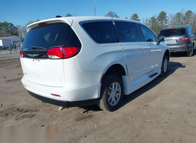 2C4RC1CG4NR172588 2022 2022 Chrysler Voyager- LX 4