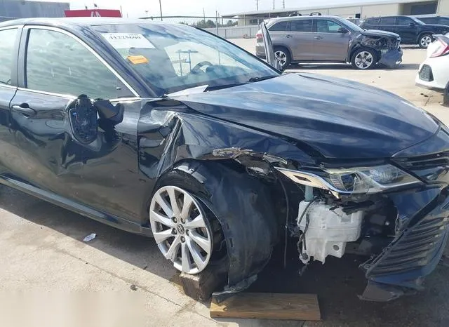 JTNB11HK6J3009749 2018 2018 Toyota Camry- LE 6