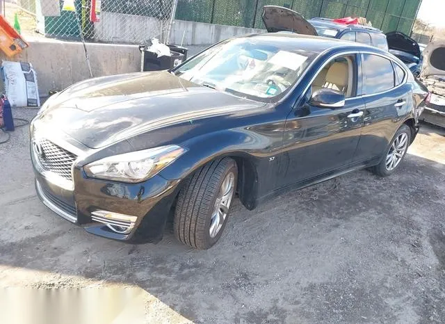 JN1BY1AR5KM585063 2019 2019 Infiniti Q70- 3-7X Luxe 2