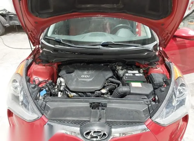 KMHTC6AD8CU043115 2012 2012 Hyundai Veloster- Red Int 10