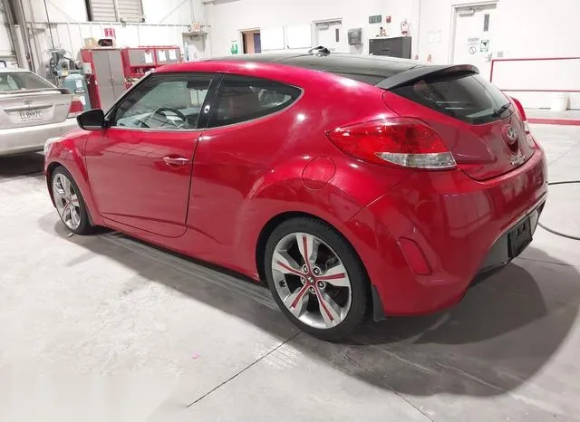 KMHTC6AD8CU043115 2012 2012 Hyundai Veloster- Red Int 3