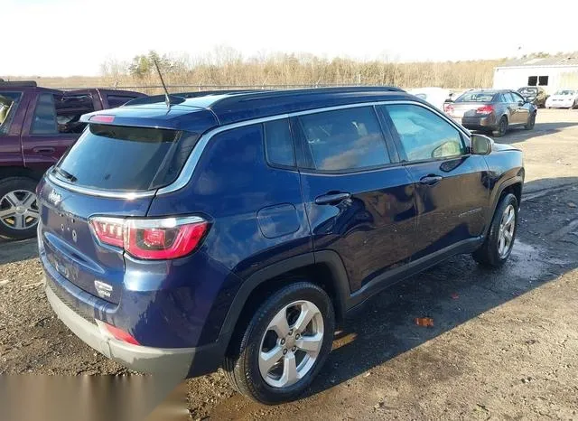 3C4NJCBB9JT368863 2018 2018 Jeep Compass- Latitude Fwd 4