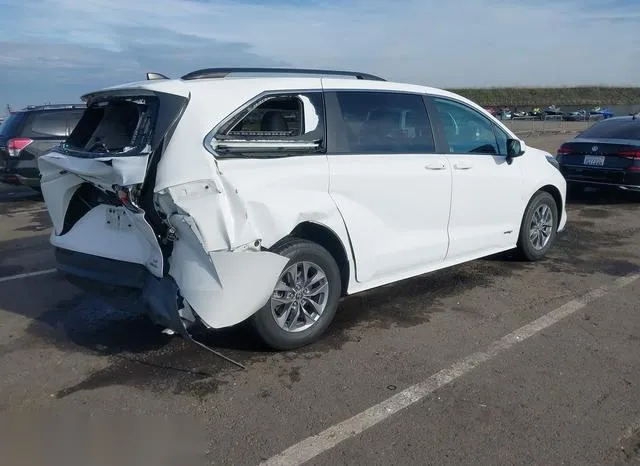 5TDBRKEC0MS065947 2021 2021 Toyota Sienna- LE 4