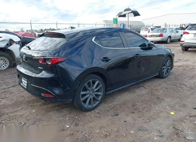 JM1BPBMM7K1123370 2019 2019 Mazda 3- Hatchback Preferred Pa 4