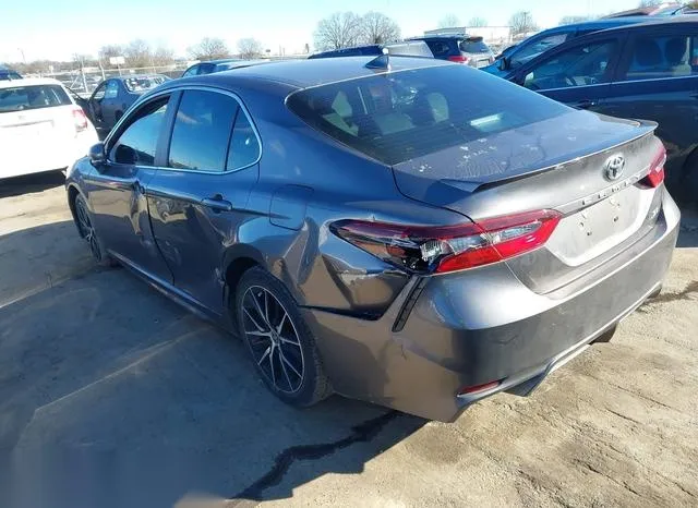 4T1G11AK6MU475826 2021 2021 Toyota Camry- SE 3