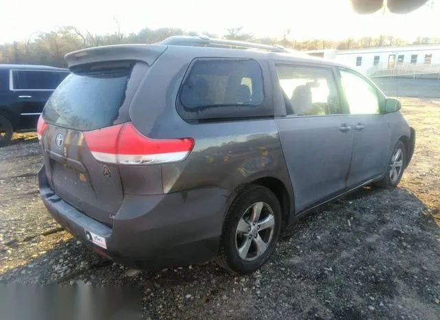 5TDKK3DC8DS399588 2013 2013 Toyota Sienna- Le V6 8 Passenger 4