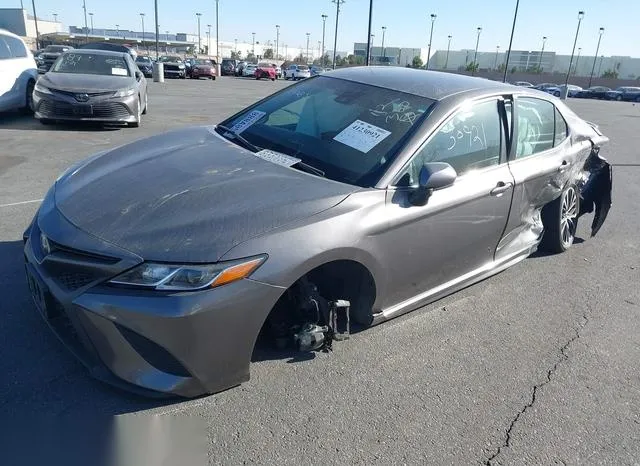 4T1B11HK6JU542856 2018 2018 Toyota Camry- SE 2