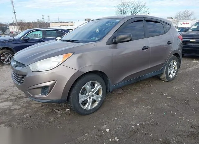 KM8JT3AB5BU221114 2011 2011 Hyundai Tucson- GL 2