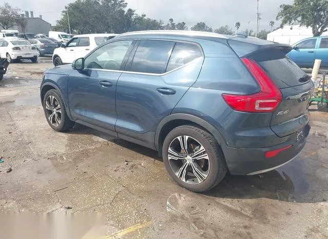 YV4AC2HLXM2608654 2021 2021 Volvo XC40- T4 Inscription 3