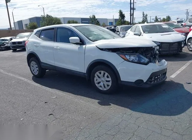 JN1BJ1CP7JW183774 2018 2018 Nissan Rogue- Sport S 1