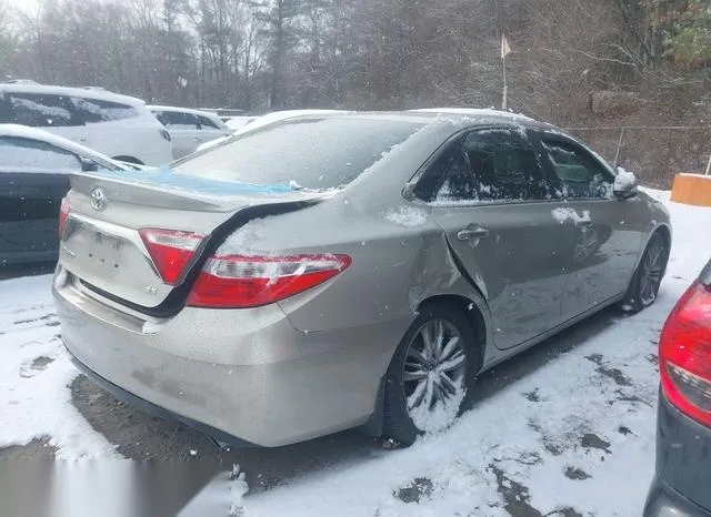 4T1BF1FKXHU267443 2017 2017 Toyota Camry- SE 4