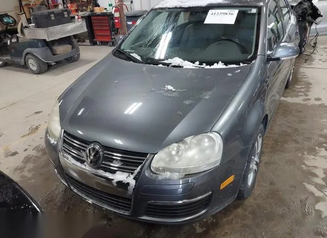 3VWSF71K95M639558 2005 2005 Volkswagen Jetta- 2-5 6