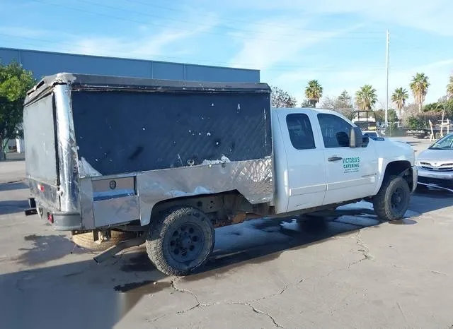 1GCHK29K27E586565 2007 2007 Chevrolet Silverado 2500- HD LT1 4