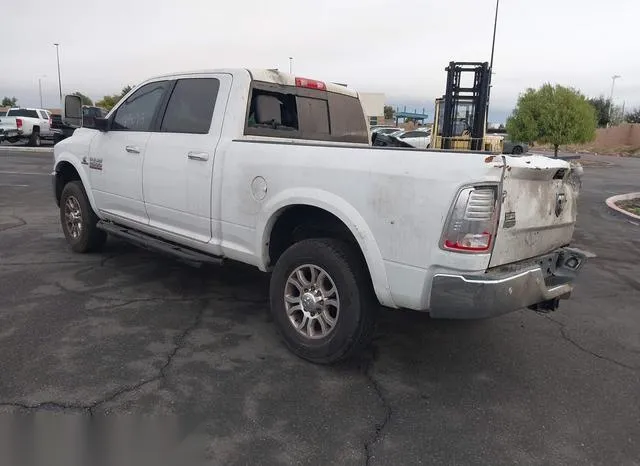 3C6UR5FL9HG600438 2017 2017 RAM 2500- Laramie  4X4 6-4 Box 3