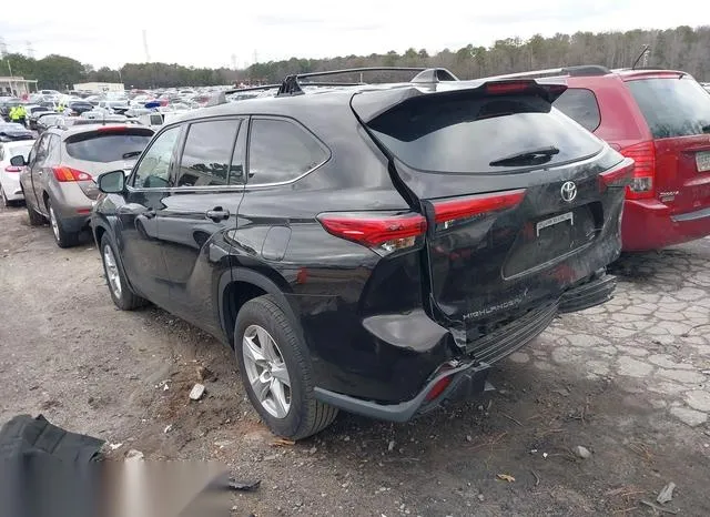 5TDZZRAH1NS111117 2022 2022 Toyota Highlander- LE 3