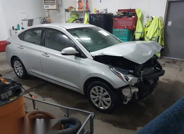 3KPC24A3XKE044895 2019 2019 Hyundai Accent- SE 1