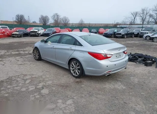 5NPEC4AC8CH386350 2012 2012 Hyundai Sonata- SE 3