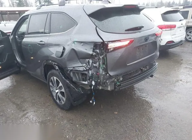 5TDKBRCH3PS579565 2023 2023 Toyota Highlander- Hybrid Xle 6