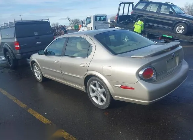 JN1DA31D62T428435 2002 2002 Nissan Maxima- SE 3