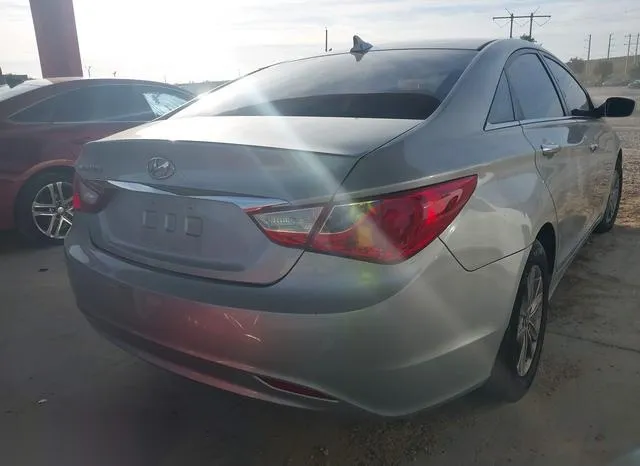 5NPEB4AC0BH287975 2011 2011 Hyundai Sonata- Gls 4