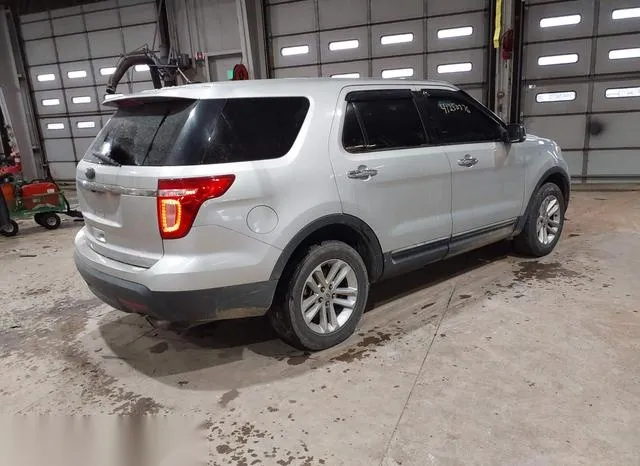 1FMHK8D8XBGA47330 2011 2011 Ford Explorer- Xlt 4