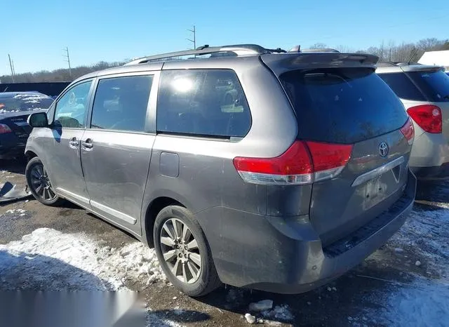 5TDDK3DC5DS070811 2013 2013 Toyota Sienna- Xle/Limited 3