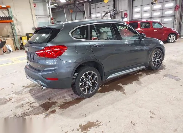 WBXJG9C09M5S17025 2021 2021 BMW X1- Xdrive28I 4