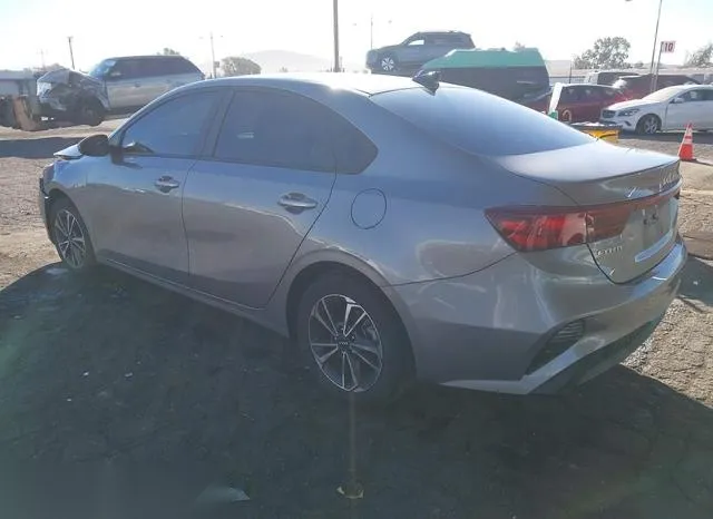 3KPF24AD5PE556657 2023 2023 KIA Forte- Lxs 3