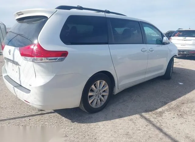 5TDYK3DC2CS212483 2012 2012 Toyota Sienna- Xle/Limited 4